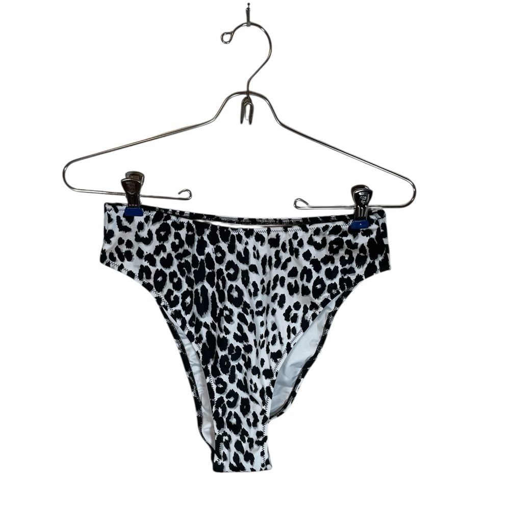 Victoria’s Secret high waisted Leopard Print Bikini Bottoms